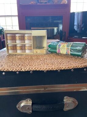 Vanilla White Votive Set / Green Candle Set - 7 piece each